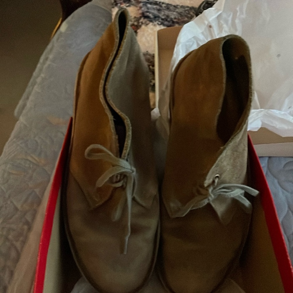 Distressed Desert Boots